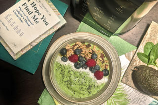 Smoothie bowl con avocado, mela e spinacino ricetta tescoma